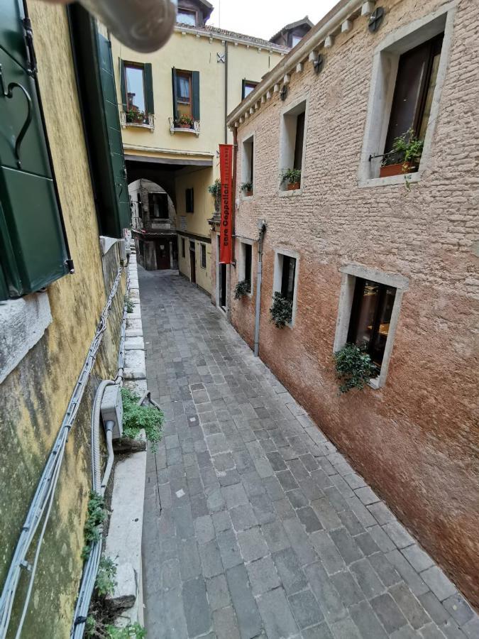 Deluxe 3 Bedroom Flat In Rialto Venezia Esterno foto