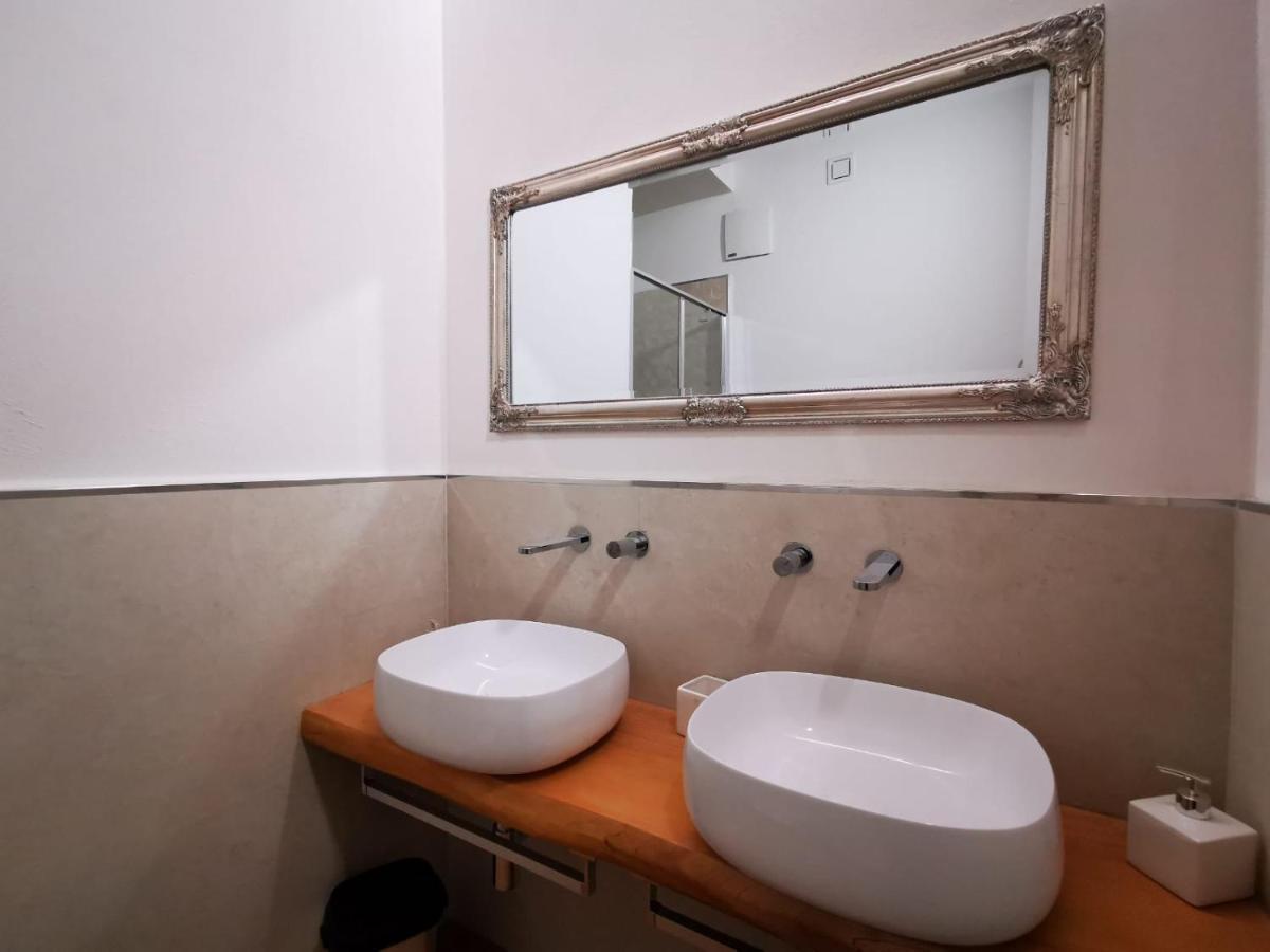 Deluxe 3 Bedroom Flat In Rialto Venezia Esterno foto
