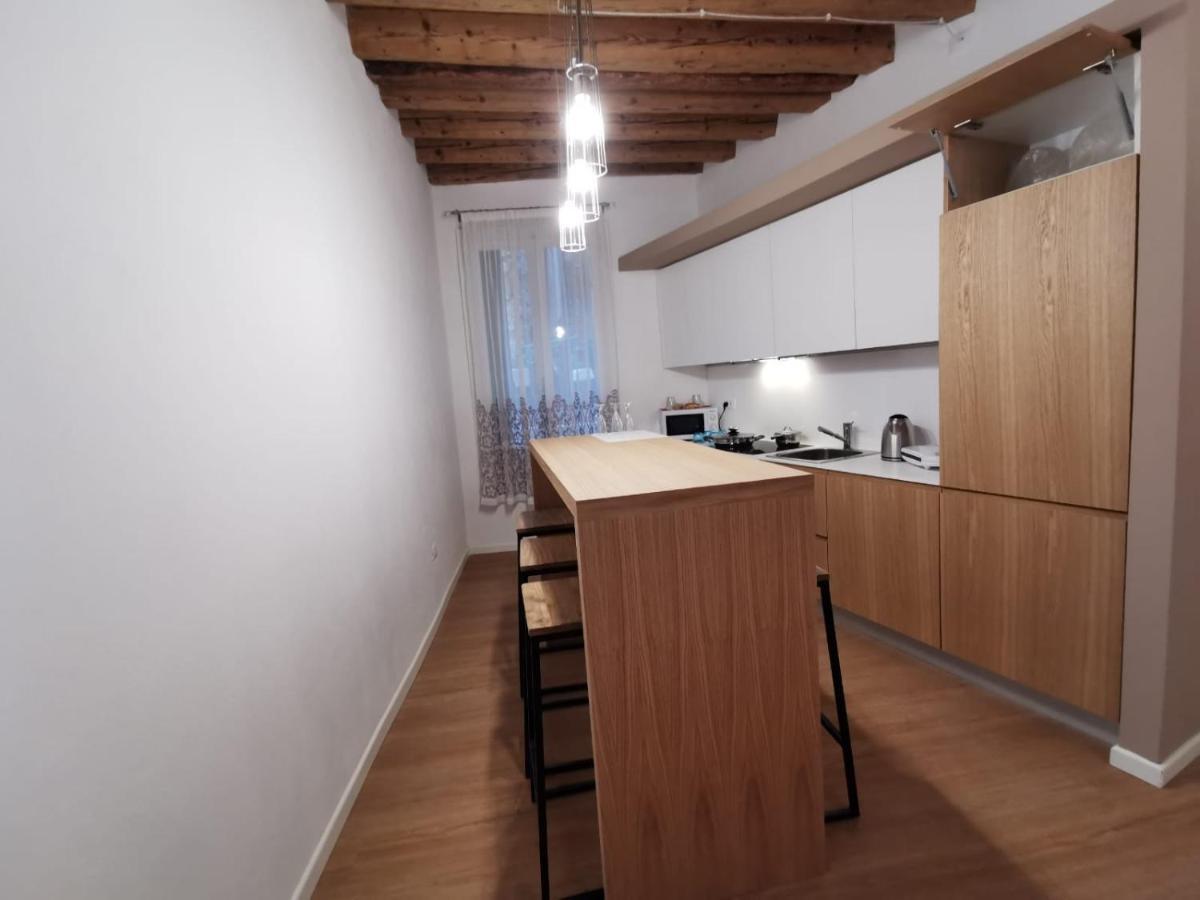 Deluxe 3 Bedroom Flat In Rialto Venezia Esterno foto